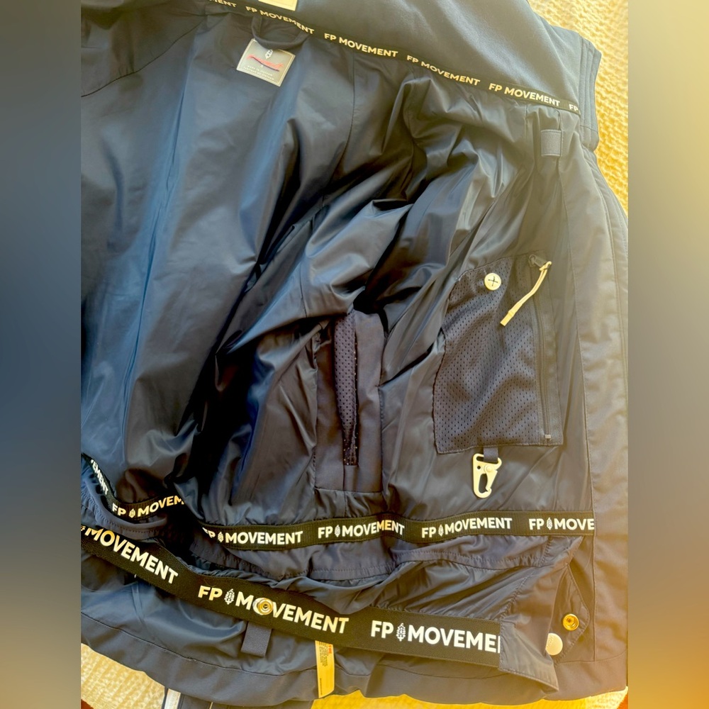 Free People Movement Navy Quilted Ski Jacket Small - Picture 4 of 4